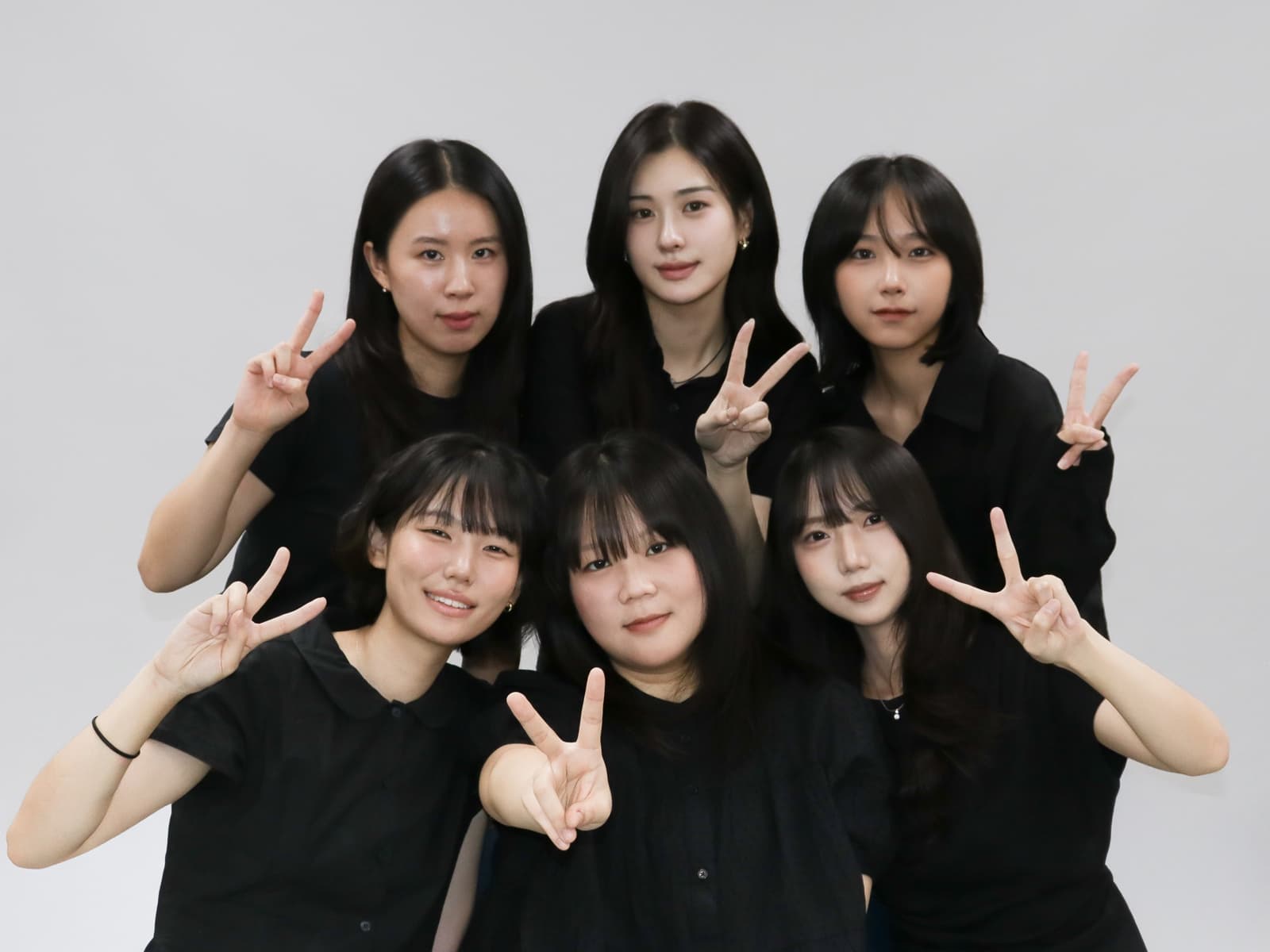 기획 및 전시팀 단체 사진